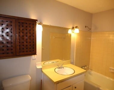 3765 Manor House Drive - Photo Thumbnail 14