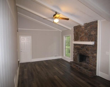 3765 Manor House Drive - Photo Thumbnail 9