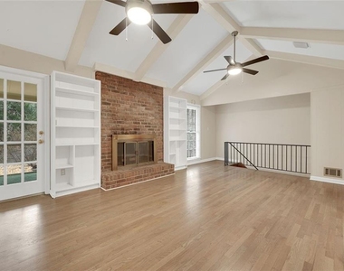 4517 E Kings Point Circle - Photo Thumbnail 12