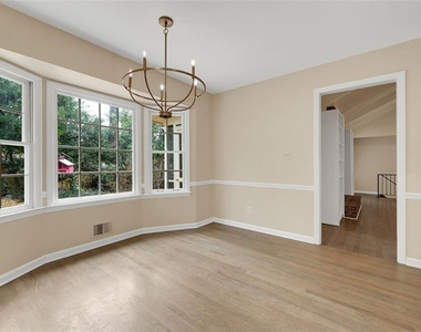 4517 E Kings Point Circle - Photo Thumbnail 10
