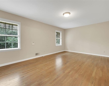4517 E Kings Point Circle - Photo Thumbnail 19