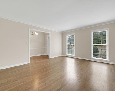 4517 E Kings Point Circle - Photo Thumbnail 2