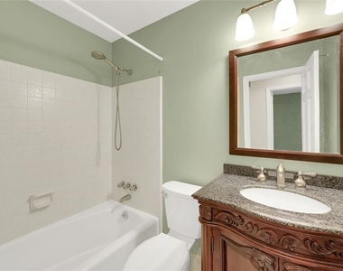 4517 E Kings Point Circle - Photo Thumbnail 18