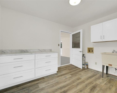 4517 E Kings Point Circle - Photo Thumbnail 25