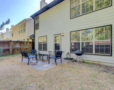 1204 Gates Circle Se - Photo Thumbnail 26