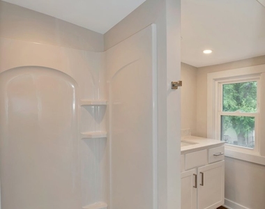 170 E Church Street - Photo Thumbnail 21