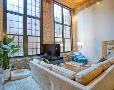 170 Boulevard Se - Photo Thumbnail 2