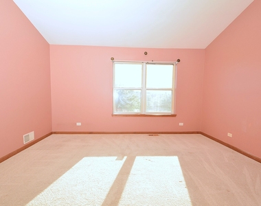2460 Georgetown Circle - Photo Thumbnail 9