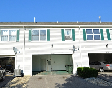 2460 Georgetown Circle - Photo Thumbnail 16