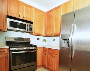 2460 Georgetown Circle - Photo Thumbnail 7