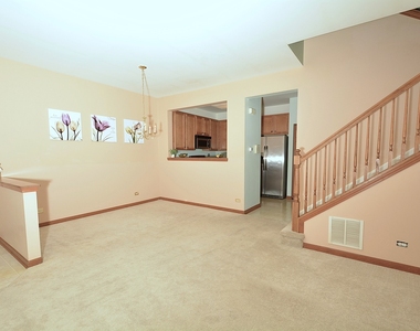 2460 Georgetown Circle - Photo Thumbnail 4