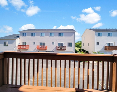 1476 Manning Avenue - Photo Thumbnail 11