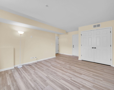 1476 Manning Avenue - Photo Thumbnail 24
