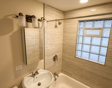9427 Nerbonne Avenue - Photo Thumbnail 7