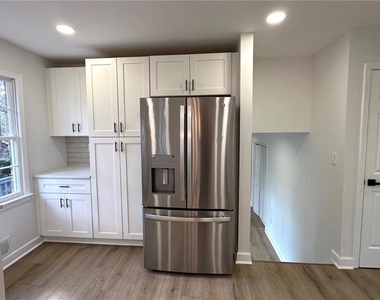 2972 Pathview Lane - Photo Thumbnail 8