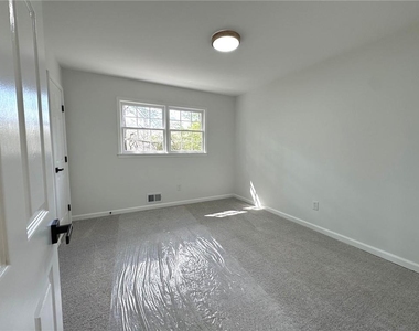 2972 Pathview Lane - Photo Thumbnail 15