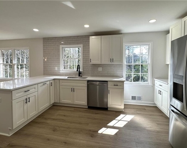 2972 Pathview Lane - Photo Thumbnail 7