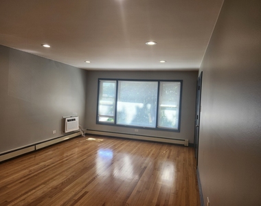 336 Crandon Avenue - Photo Thumbnail 2