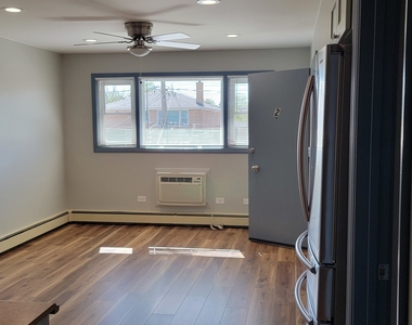336 Crandon Avenue - Photo Thumbnail 12