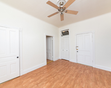 3300 N Racine Avenue - Photo Thumbnail 2