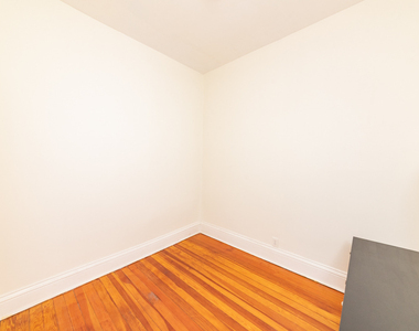 3300 N Racine Avenue - Photo Thumbnail 7