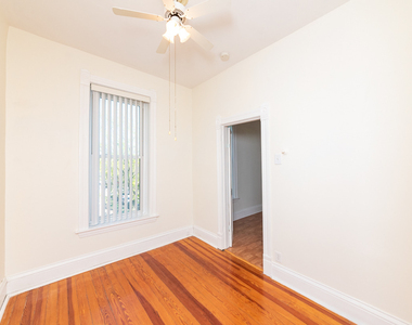 3300 N Racine Avenue - Photo Thumbnail 6