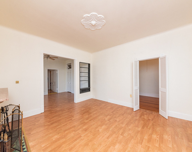 3300 N Racine Avenue - Photo Thumbnail 4