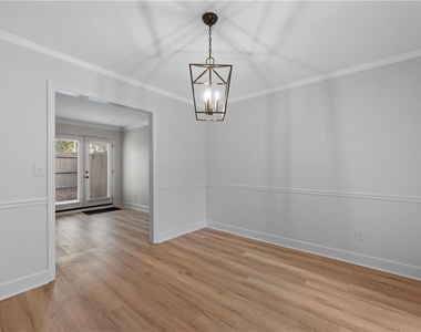 1771 Defoor Avenue Nw - Photo Thumbnail 5