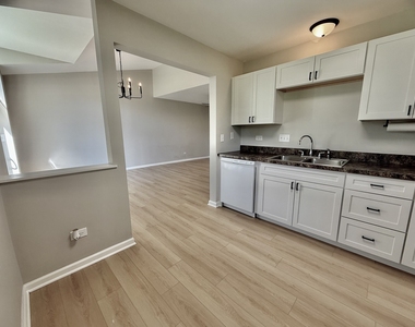 39849 N Harbor Ridge Drive - Photo Thumbnail 5