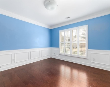 2331 Northmont Parkway - Photo Thumbnail 10