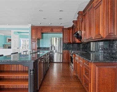 2331 Northmont Parkway - Photo Thumbnail 18