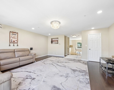 673 E Fountainview Drive - Photo Thumbnail 6