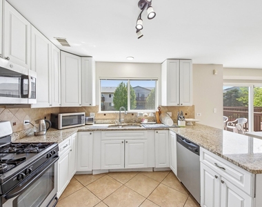673 E Fountainview Drive - Photo Thumbnail 11