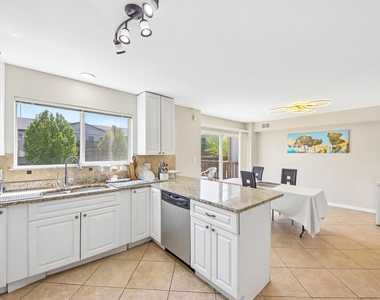 673 E Fountainview Drive - Photo Thumbnail 12
