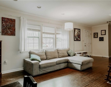 1496 Woodland Avenue Se - Photo Thumbnail 7