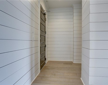 12600 Marstrow Drive - Photo Thumbnail 6