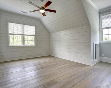 12600 Marstrow Drive - Photo Thumbnail 10