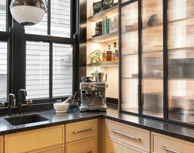 349 N Highland Avenue N - Photo Thumbnail 21