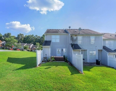 1327 Hollenbeck Lane - Photo Thumbnail 1