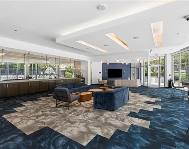 950 W. Peachtree Street Nw - Photo Thumbnail 17