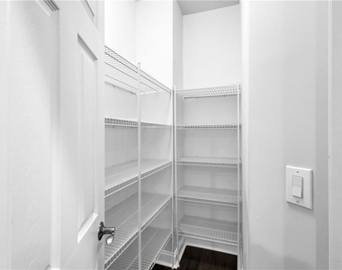 5358 Manor View Drive Nw - Photo Thumbnail 10