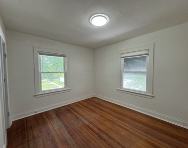 519 S Hale Street - Photo Thumbnail 11