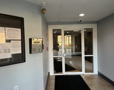 1750 N Marywood Avenue - Photo Thumbnail 11
