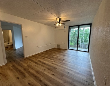 1750 N Marywood Avenue - Photo Thumbnail 4
