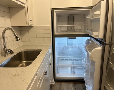 1750 N Marywood Avenue - Photo Thumbnail 2