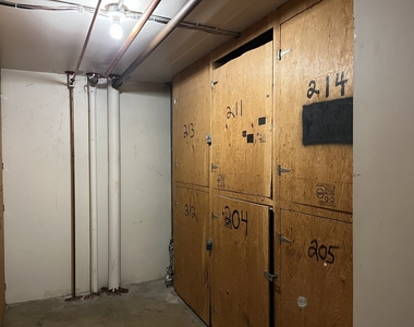 1750 N Marywood Avenue - Photo Thumbnail 18