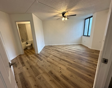 1750 N Marywood Avenue - Photo Thumbnail 8