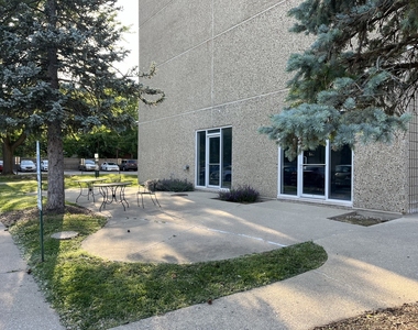 1750 N Marywood Avenue - Photo Thumbnail 15