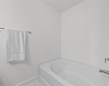 6316 Scudders Drive - Photo Thumbnail 21