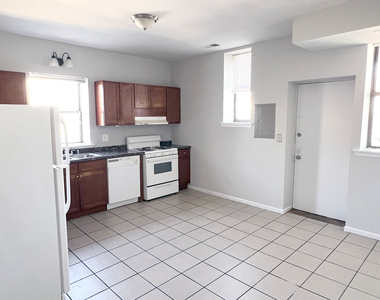 6141 S Woodlawn Avenue - Photo Thumbnail 4